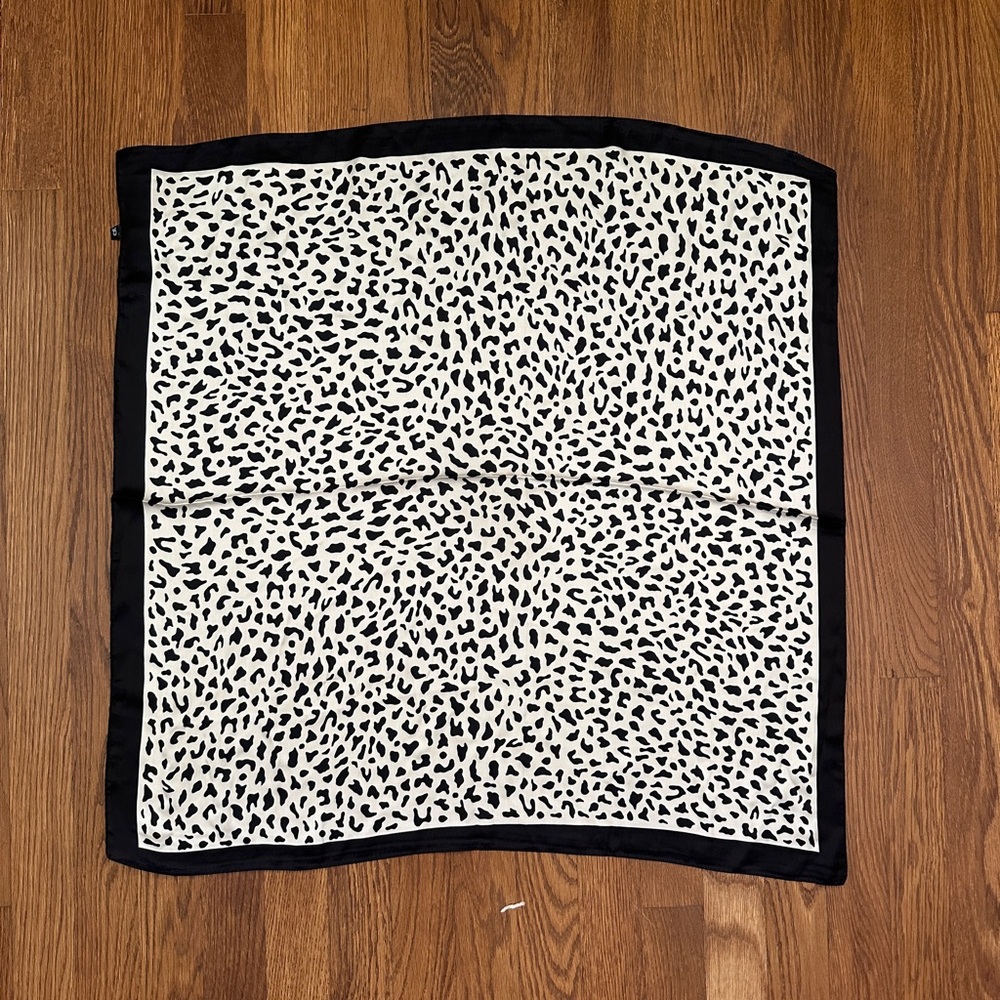 26x26” Leopard Print Scarf with Black Border